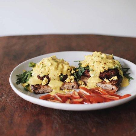 Roots Cafe & Gallery